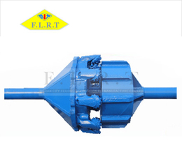 ขนาดเต็มหลุม Openers IADC 537 ฮาร์ดไดรฟ์ขนาดกลาง HDD Reamers Rock สำหรับ Trenchless