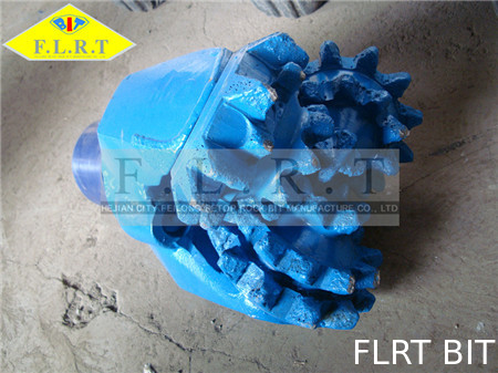 ราคาดี ทังสเตนคาร์ไบด์ TCI Tricone บิต 5 7/8 นิ้ว - 36 นิ้วสำหรับน้ำบาดาล ออนไลน์